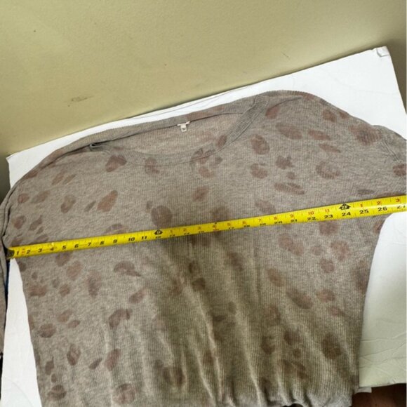 Aritzia Wilfred Balzac Leopard Cashmere Silk Cotton Sweater Lightweight Knit M - Picture 14 of 15